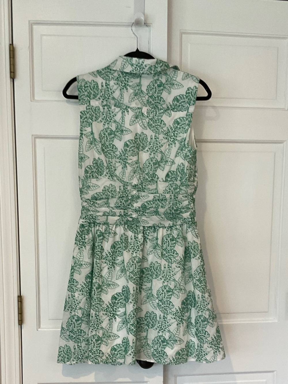 Kensie White Dress with Green Leaf Print Sleeveless Shirt Dress - Picture 3 of 3